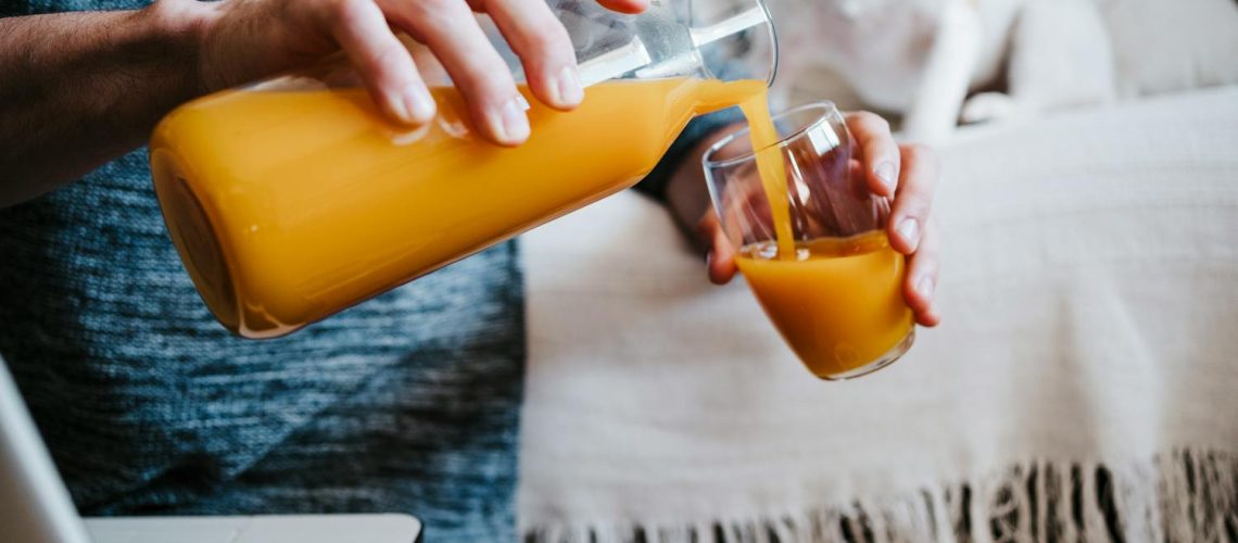Le jus d'orange contre la constipation, ça marche vraiment ?